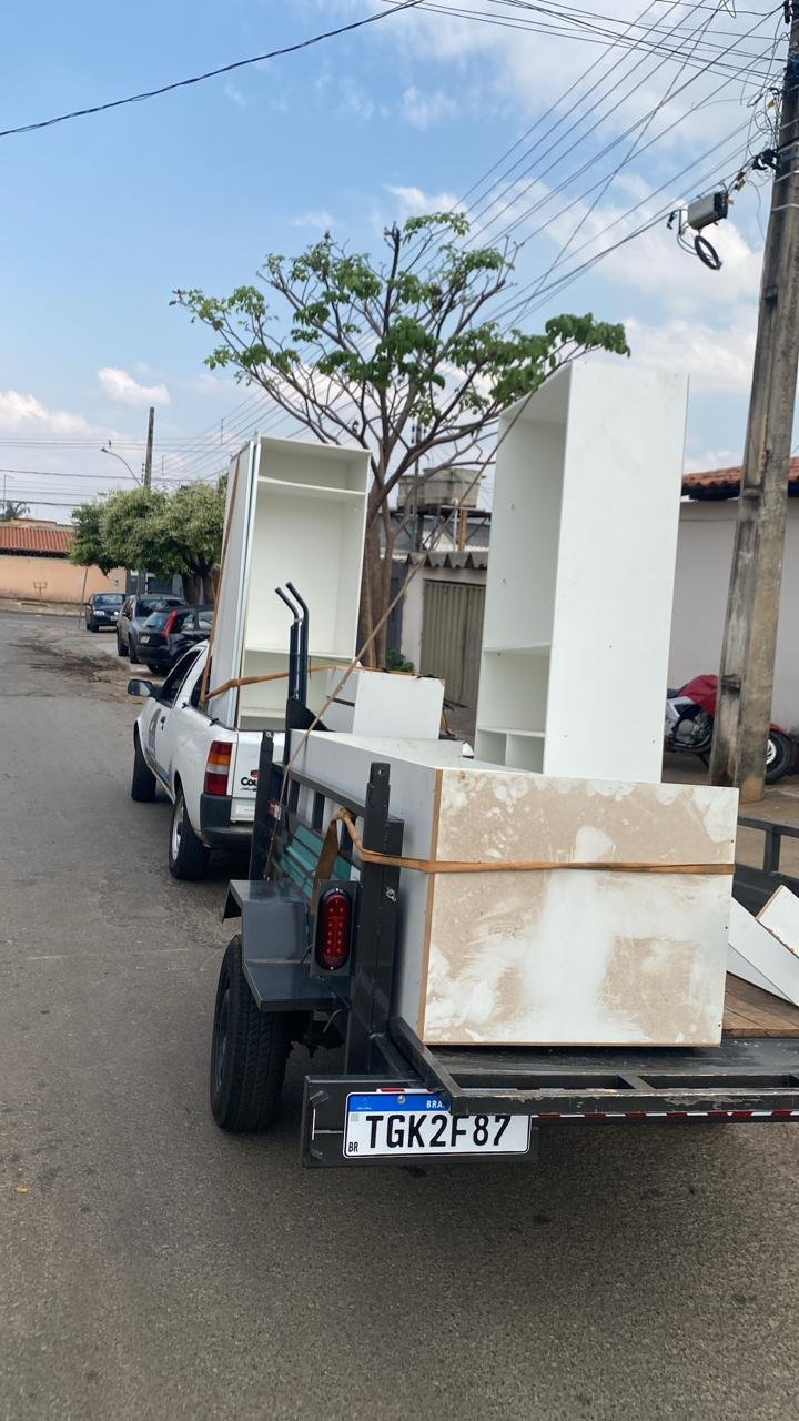 Transporte de armários e móveis